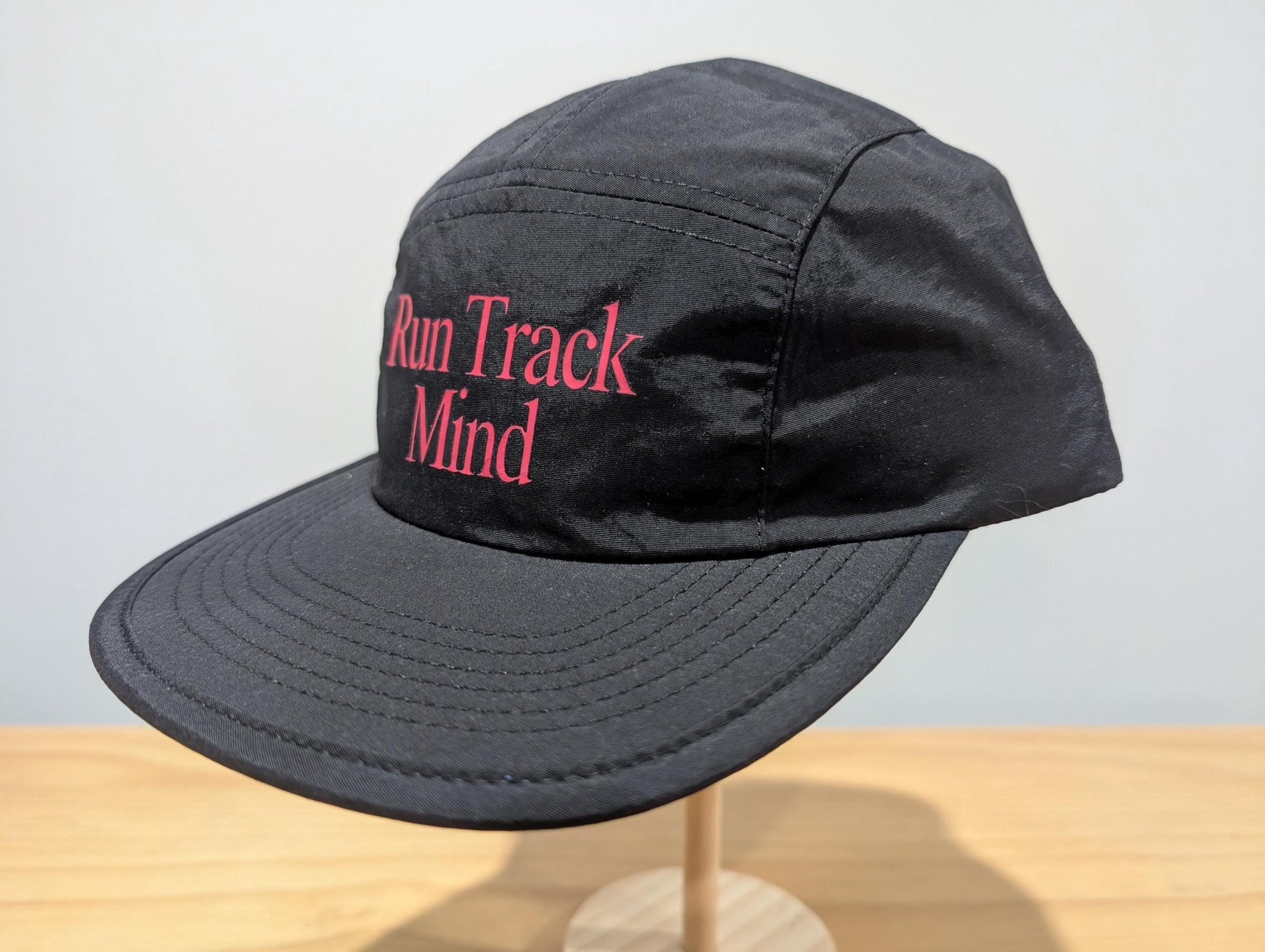 Retro Running Hat Pink – Recycled Nylon 5 Panel Cap – Run Track Mind Performance Headwear – Unisex Sportswear – Eco Friendly Jogging Gear